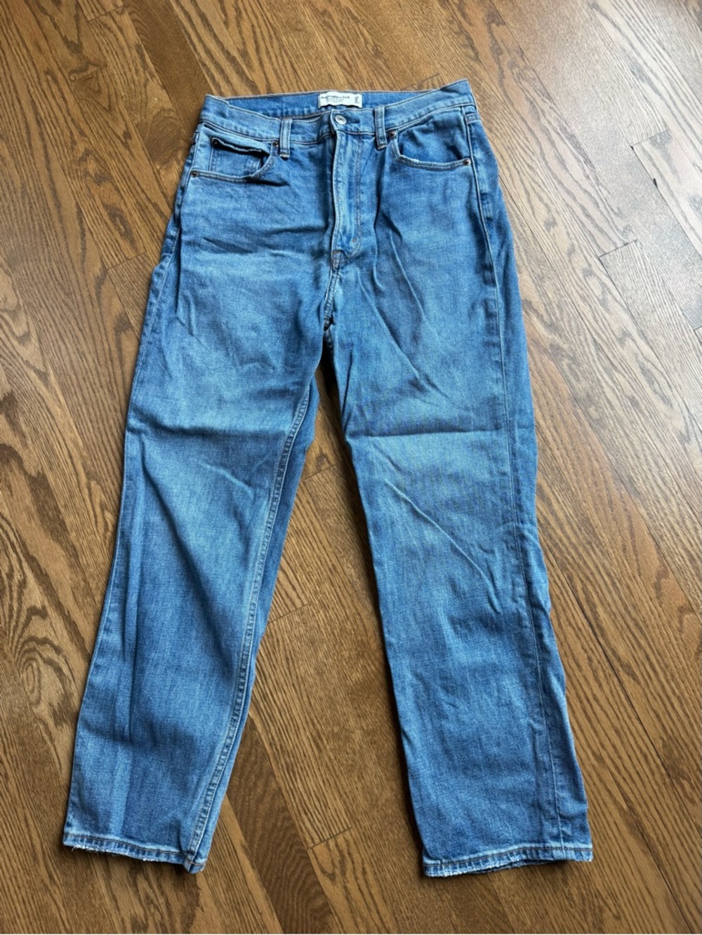 Abercrombie & Fitch the Ankle Straight Ultra High Rise Jean